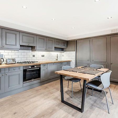 Stylish 2 Bedroom Flat In Knightsbridge London Exterior foto