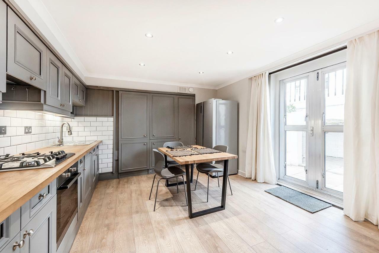 Stylish 2 Bedroom Flat In Knightsbridge London Exterior foto